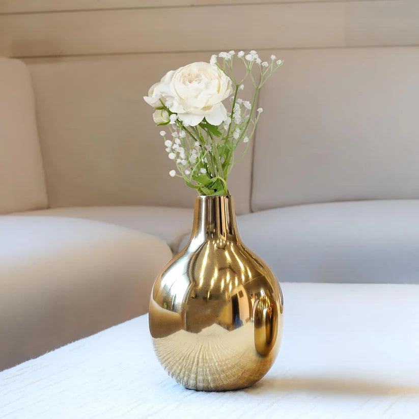 Classic Golden Vase for Living Room & Event Décor
